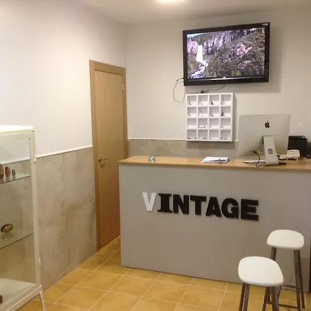 Hostal Vintage Santander-3