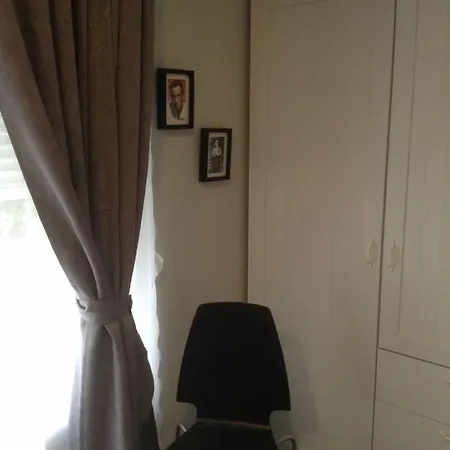 Hostal Vintage Santander-2